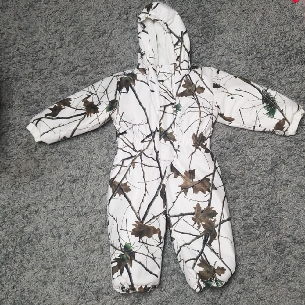 Kids snow suit